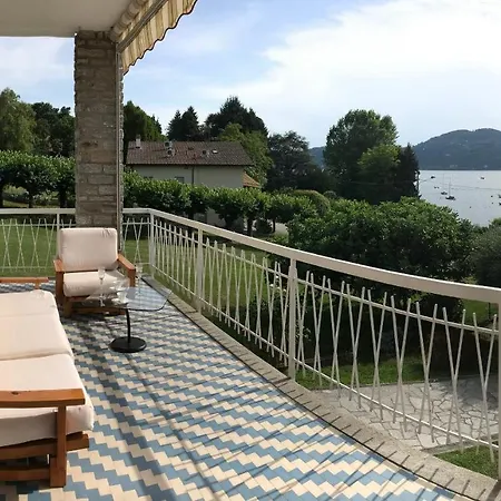 Lungolago Dino Ciani - 2 *